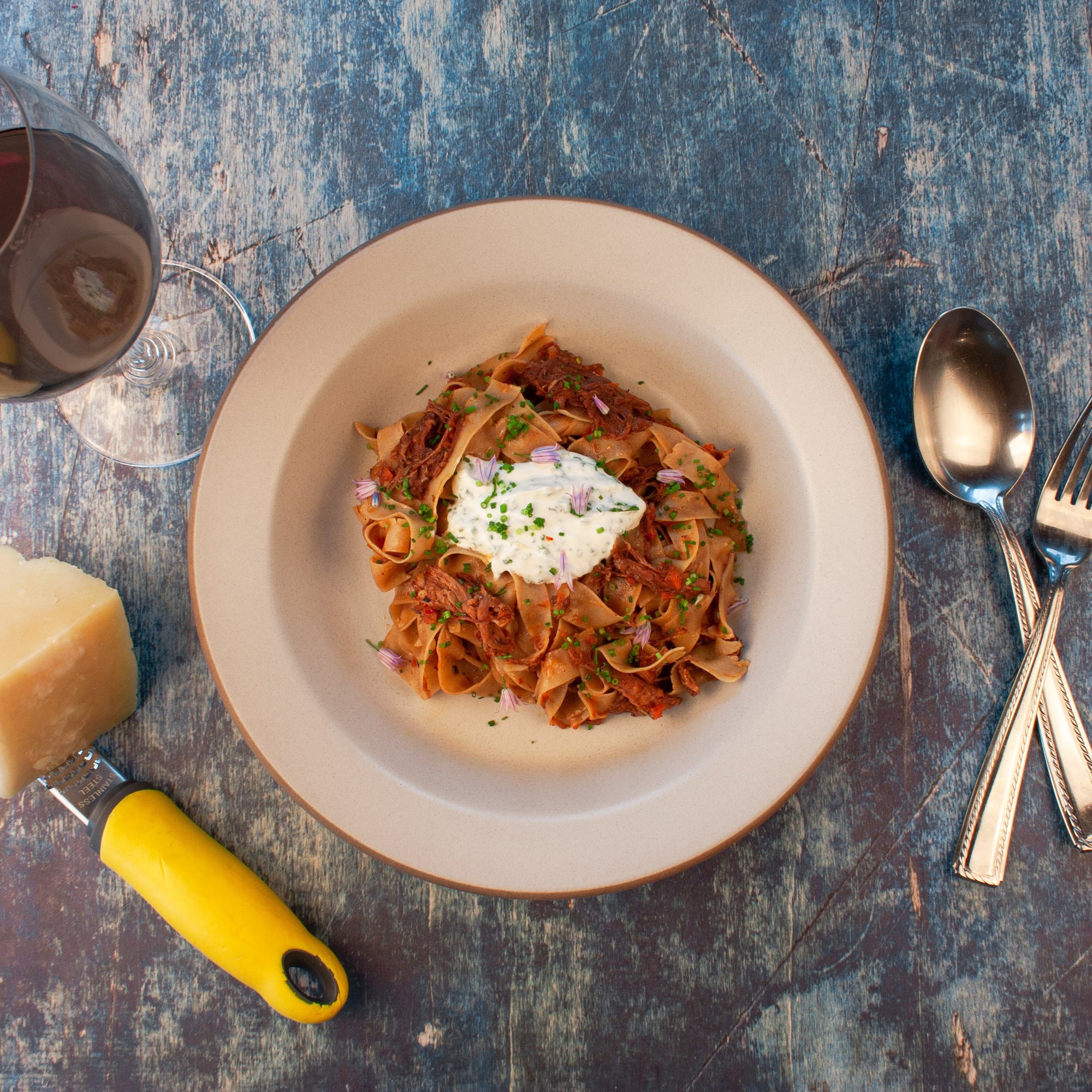 tuscan mushroom ragu with fettuccine pasta. fresh pasta recipe. pasta recipe. travel tuscany