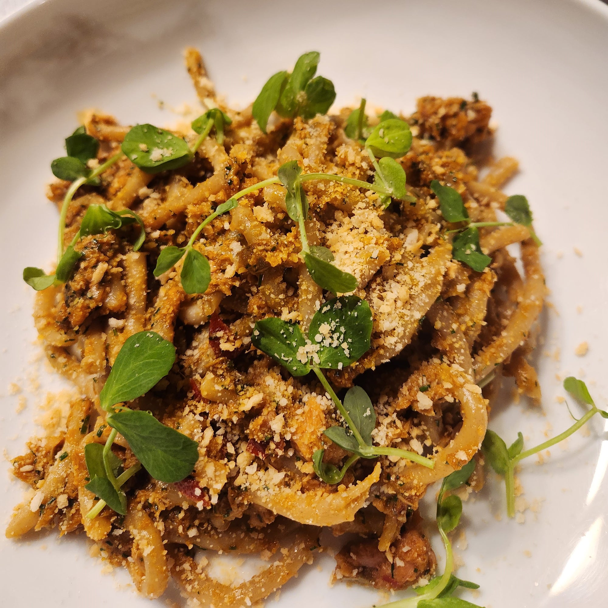 bucatini fresh pasta in a quick 15 minute pasta recipe